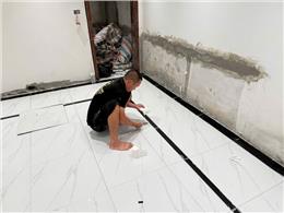 Thi Công Keo Chít Mạch Tilebond Epoxy Mã Màu S03 Trắng Bạc Tại KĐT Văn Phú – Hà Đông