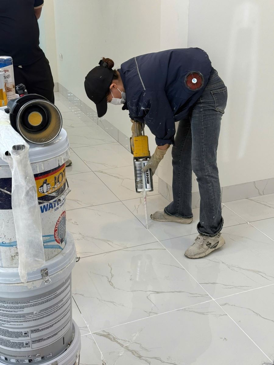 thi công keo chà ron